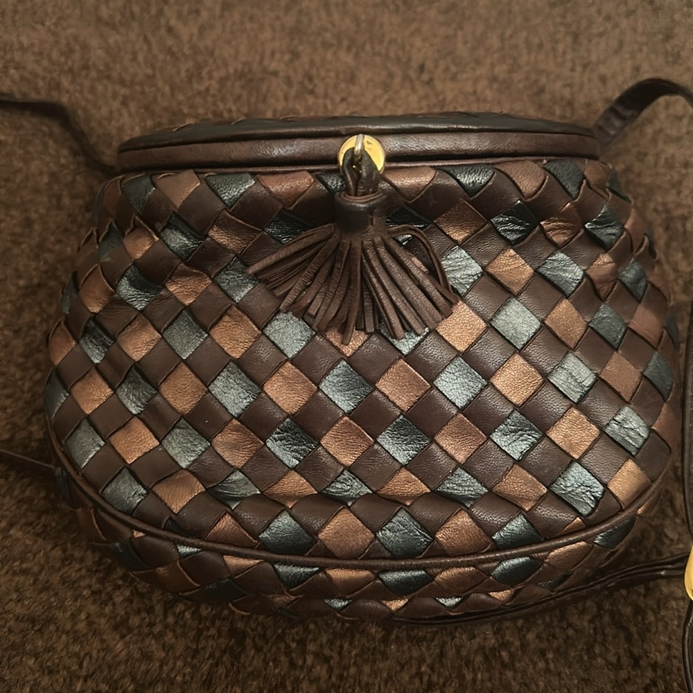 Bottega Veneta Intrecciato Flap Crossbody Bag. Excellent Condition.